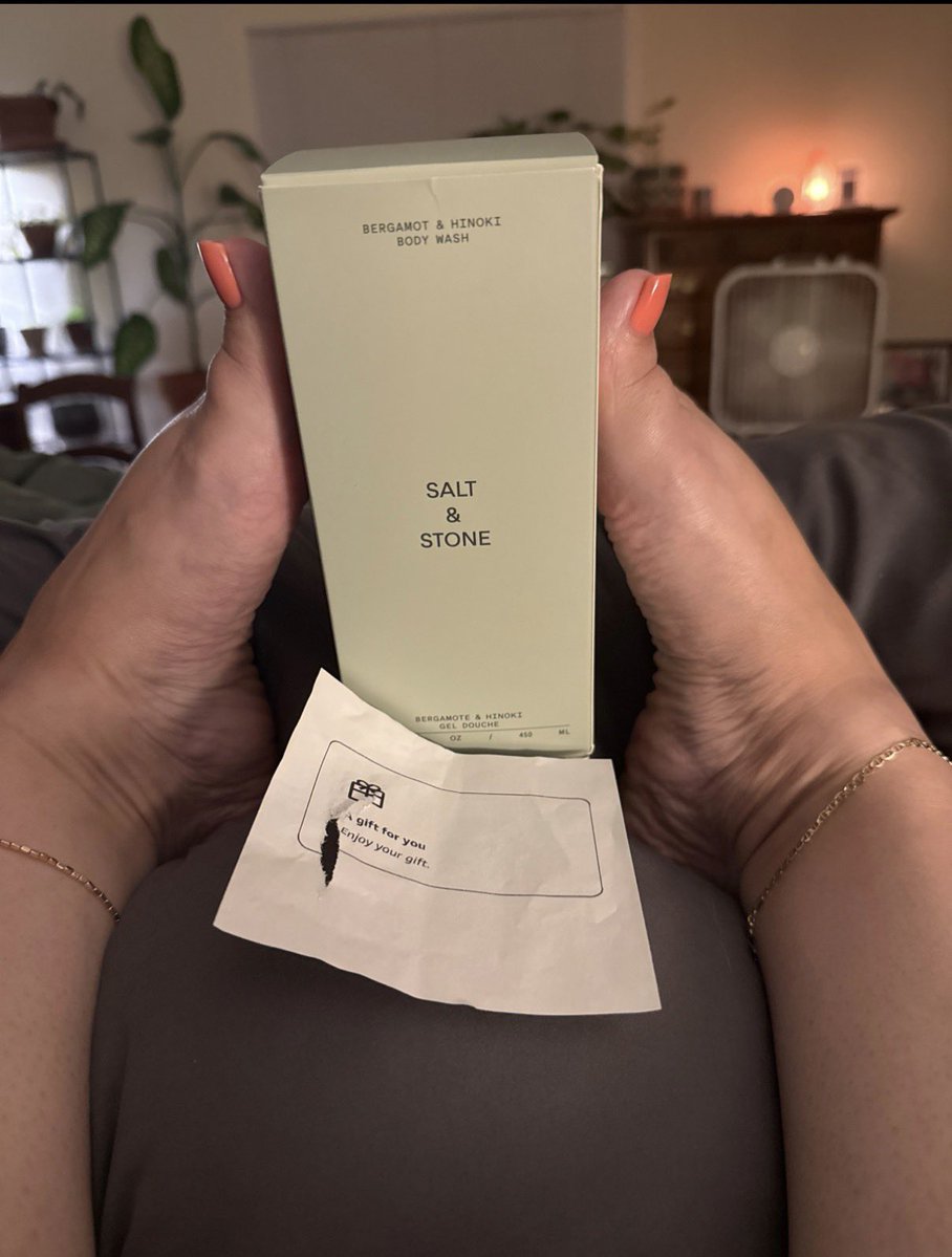 tenoftem's tweet photo. Another thoughtful gift arrived. Thank you!! ✨ https://t.co/Ler4JE1n74