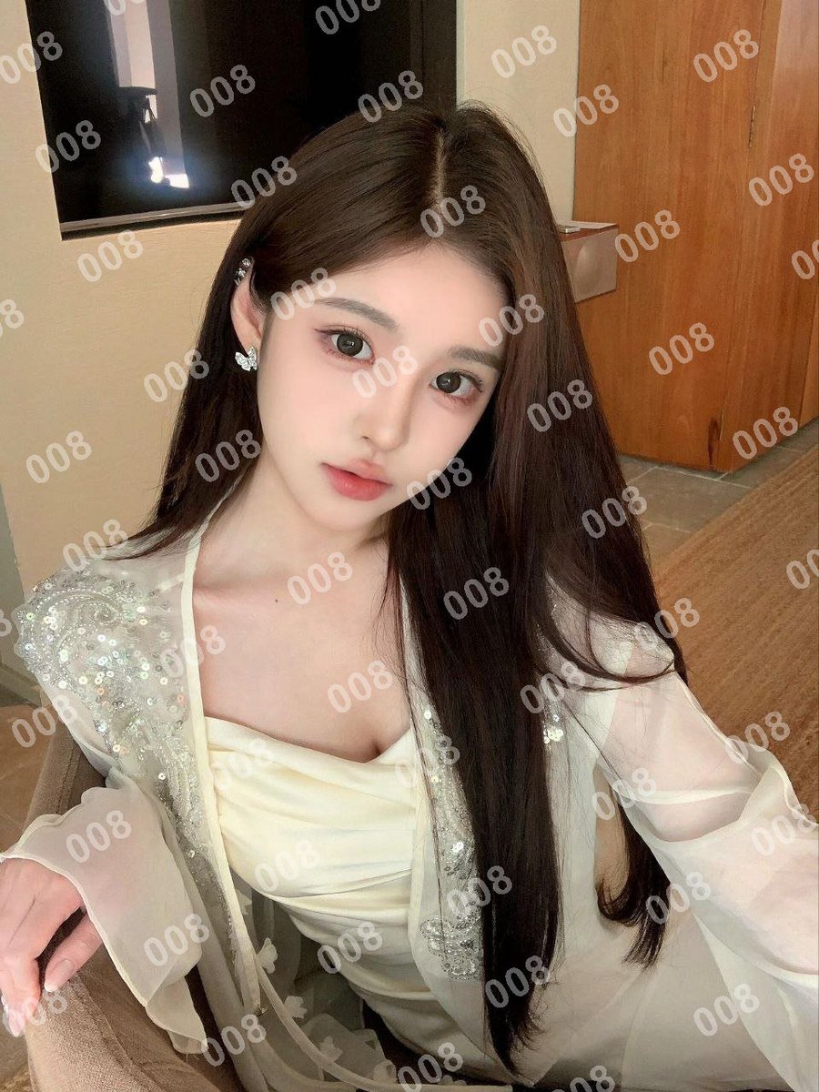 NightOwl321's tweet photo. 曾经你喜欢上一个人，喜欢的死去活来难以救药，喜欢到你以为再也不会这样去喜欢一个人了。几年后，却模糊的想不起来。

琏係👉🏼❌：@abigailprieto81（失联看主页第一条帖子，转发或者截图页面可效率通过）

黔西南布依族苗族自治州兴义市峰林大道广场

#黔西南 https://t.co/BxZcvfG5va