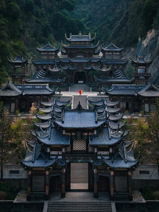 xitin78213459's tweet photo. 极致对称的美 https://t.co/wSv08BXS4i