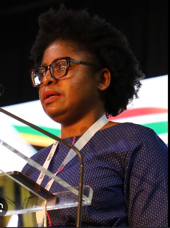 gpmdaviva's tweet photo. She must go! 
Calls for Ramaphosa to dismiss Ntshavheni over R80 million fraud allegations.

Ramaphosa has suspended the Inspector General of Intelligence, because of untested allegations, but he is protecting Khumbuzo Ntshaveni, who are embroiled in a R80mil corruption case. https://t.co/I7A2vdKBNS