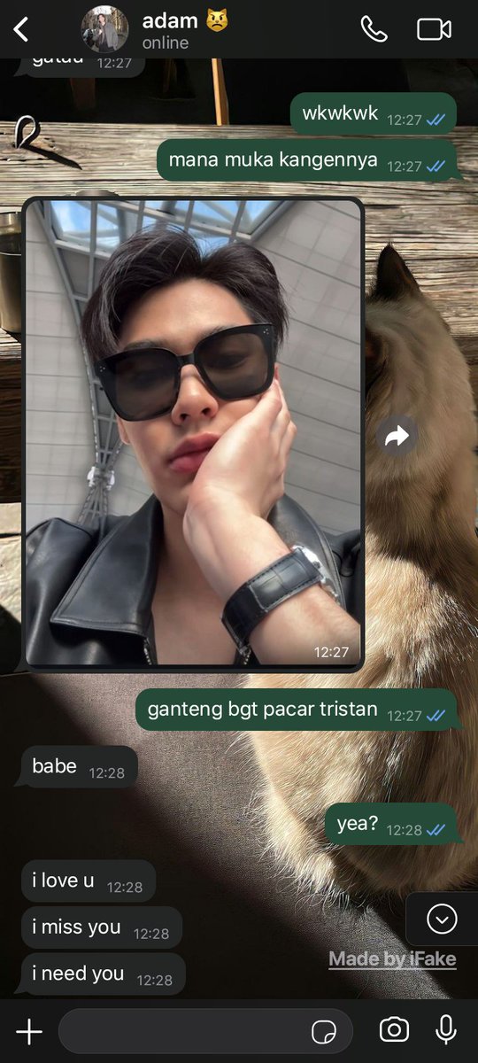 llonelune_'s tweet photo. a #dewtee four tweets au 

when adam &amp; tristan have to be apart for just a week. https://t.co/GWrWLDSNNX