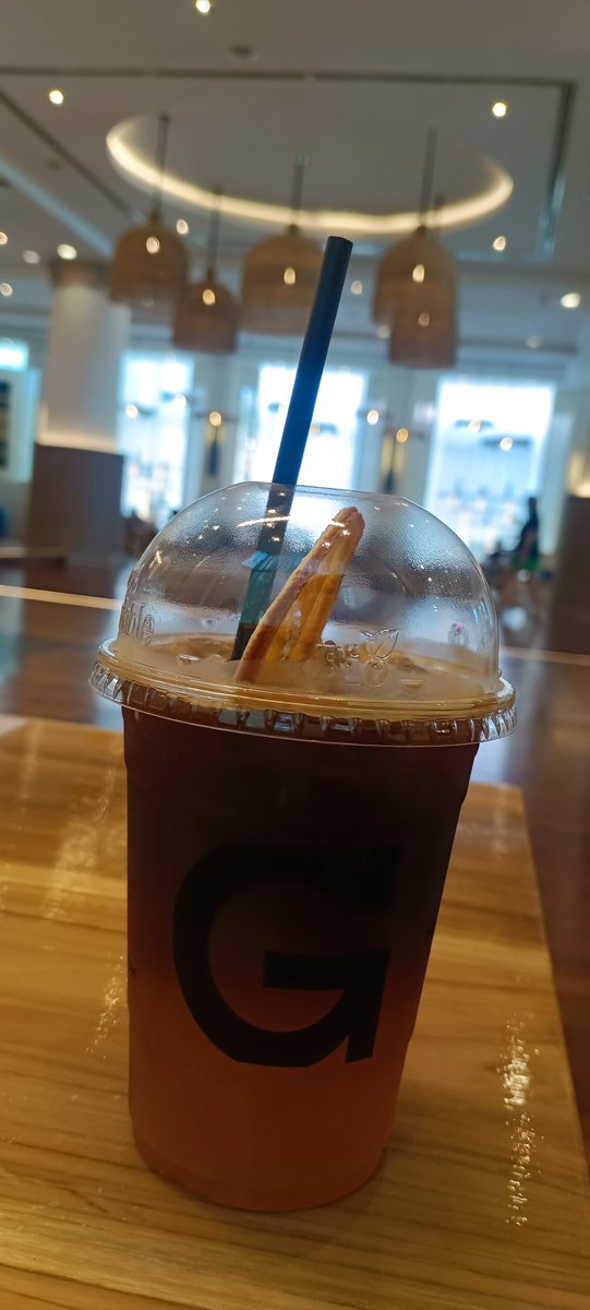 reygikami45620's tweet photo. กาแฟ ส้มบ้าง ก็ดีนะ https://t.co/lGDBGGNei7