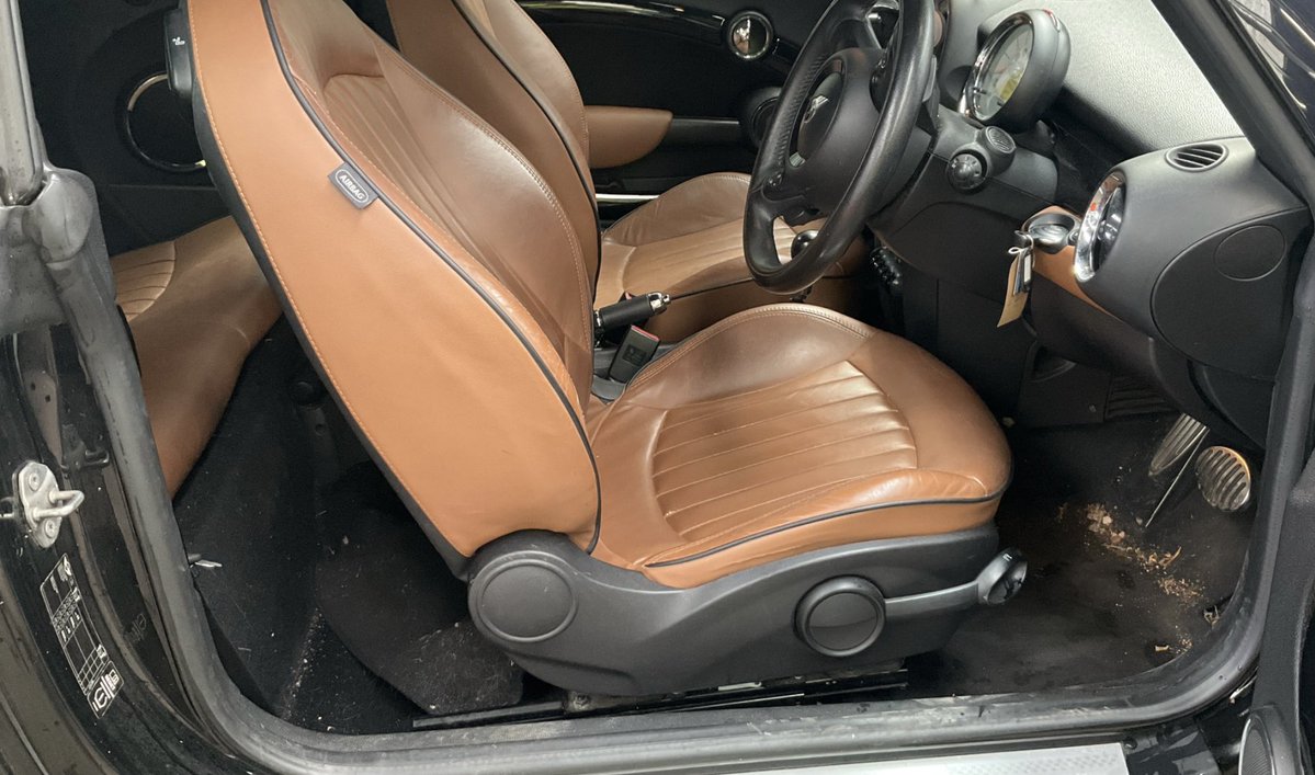 Londonmini1's tweet photo. Another Very Special Mini En Route to HQ
Automatic Cooper S Convertible 
Black Edition.
Not to be missed.
Full Details:https://t.co/K1kSGzfITl
#Mini
#Black
#Sell
#WeDeliver
#TheBestMinis https://t.co/N2PSFKr35S