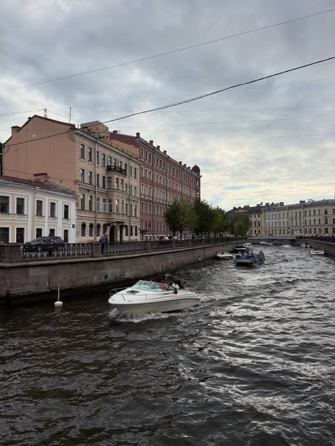 benjaminkhoe's tweet photo. Where is that beautiful place in the third photo? https://t.co/kdFiZCs5j6