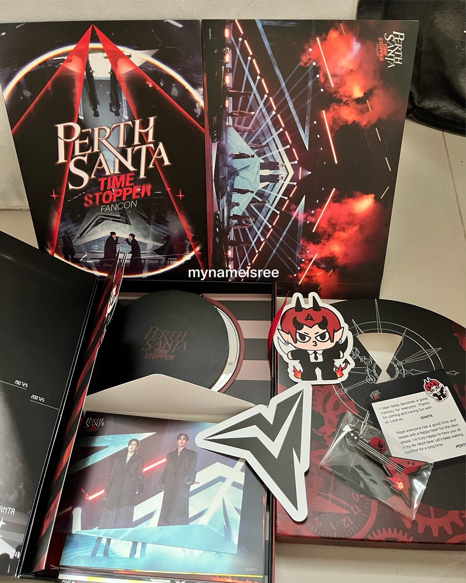 ths Dvd boxset PerthSanta fancon Available photobook, dvd
