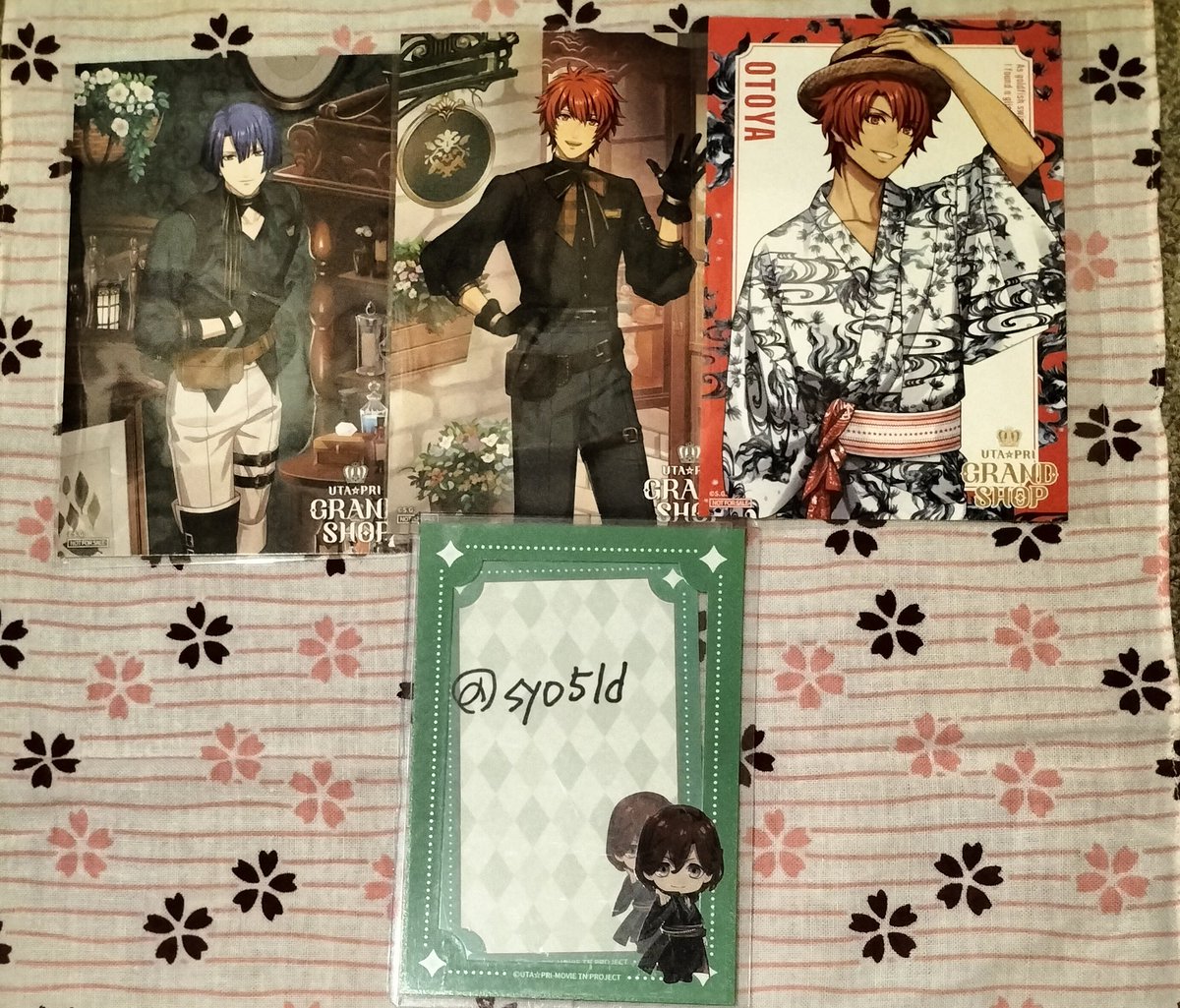 syo51d's tweet photo. 【交換】うたプリ　グラショ 特典

譲）浴衣：音也
MC：音也 真斗

求）特典：浴衣・MC  共に嶺二

25日池袋  16時頃  または別日都内手渡し(固定ツイ、プロフ参照)、郵送可
よろしくお願いします。 https://t.co/Uet5xJusc3