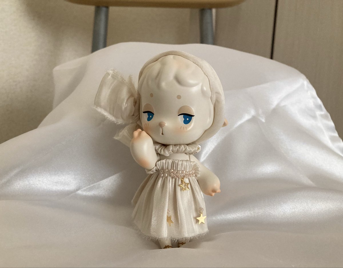 aeC9qW1WaCSXXHM's tweet photo. サイドリボンにすると、一気に艶やかさが増します。 #QLYwork #清凉羊 https://t.co/6QVEI0WVZI
