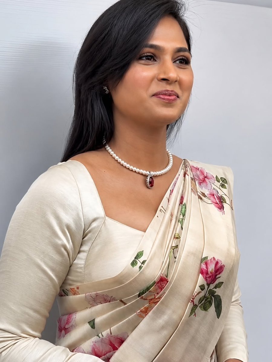 Tamil Serial Actress Ulagam tweet media