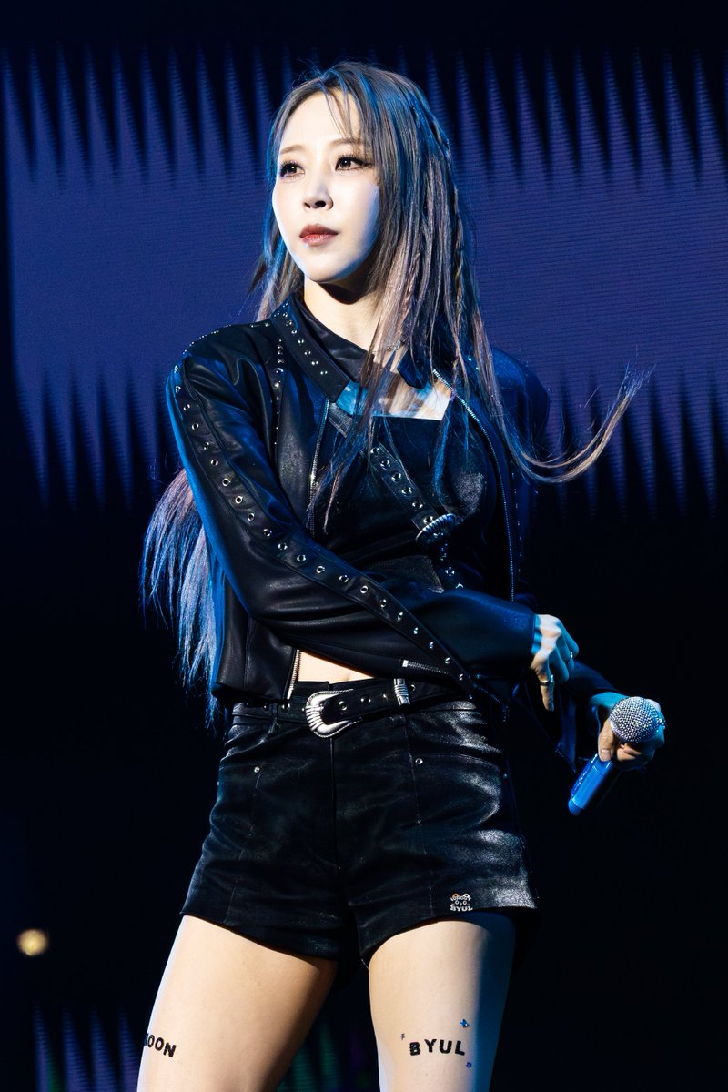 waggybyul030's tweet photo. 260719 문별🐹 
MAMAMOO 2026 WORLD TOUR [4WARD] IN Macau 

(🫰🏻'-' )

#문별  #MOONBYUL #ムンビョル
#마마무 #MAMAMOO https://t.co/4dinHSavZZ