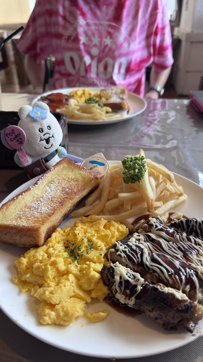 npochamu_macaro's tweet photo. 沖縄でモーニングちゃむよ🩵 https://t.co/oYvaKEbe92