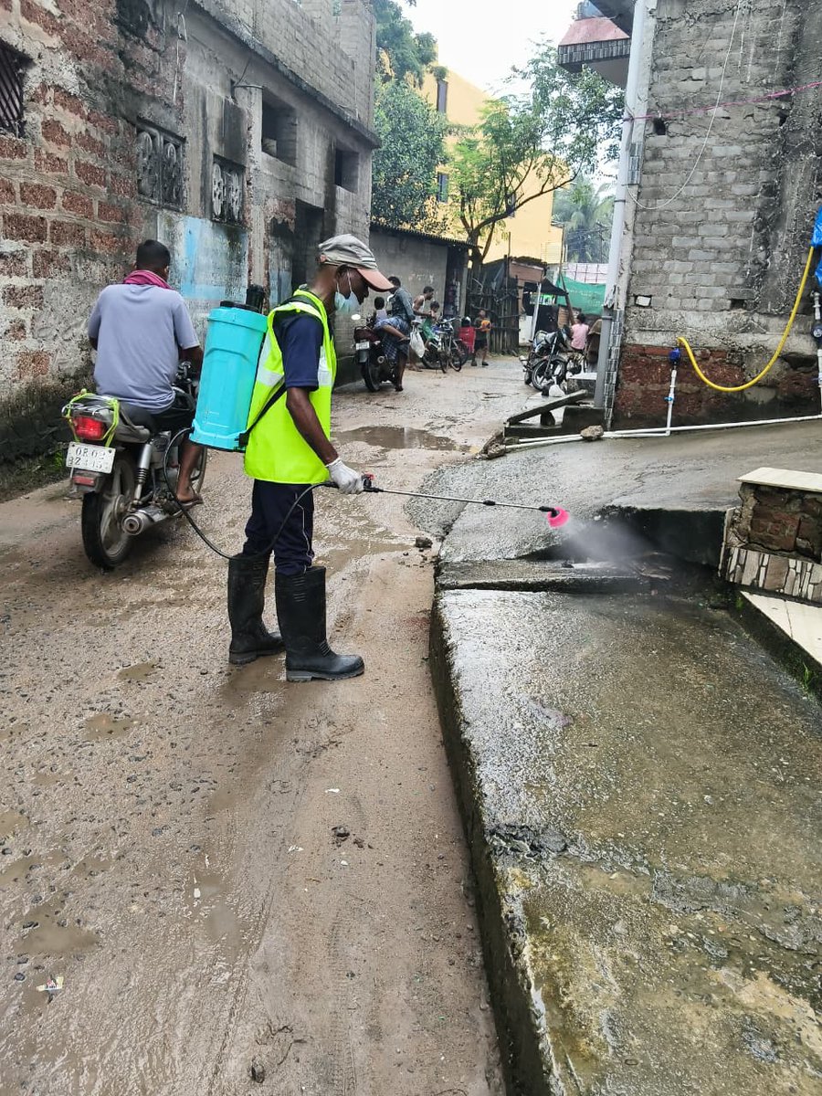 piplinac's tweet photo. GVP Remove at  Market area and Larvicide spraying in different wards  for the Preventing  spread of diseases of Dengue , Malaria &amp; Chikangunya under SAFAI APNAO BIMARI BHAGAO -Campaign in respect NAC Pipli
#SafaiApnaoBimaariBhagaao &amp; #SwachhBharat https://t.co/0BT1DMrpmV
