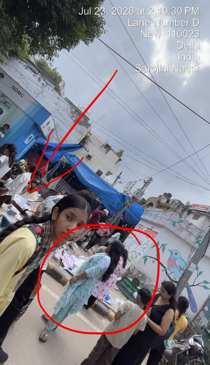 Sarojini_SMSA's tweet photo. Is this corruption, deliberate ignorance, or a partnership with encroachment?

Right next to the Delhi Police Seva Kendra on D Avenue, Sarojini Nagar Market, illegal encroachments continue unabated. Yet, no action is being taken.

Roads, footpaths, and walkable spaces are being illegally occupied in blatant disregard of the Hon’ble Supreme Court’s directions to keep public spaces free from encroachments. Despite this happening in plain sight, neither Delhi Police nor the NDMC Enforcement Department appears to be taking effective action.

When repeated violations continue without enforcement, the public is left wondering: who benefits from this inaction?

#SarojiniNagar #DelhiPolice #NDMC #Encroachment #RuleOfLaw #SupremeCourt #Delhi 

@CPDelhi @dcp_southwest @LtGovDelhi @gupta_rekha @CMODelhi @HMOIndia @AmitShah @CVCIndia @AmarUjalaNews @punjabkesari @NavbharatTimes @SurajSolanki @CellDelhi @Ravindra_IPS @PressSubodhJain @TOIIndiaNews @aajtak @ndtv @CBIHeadquarters @Anuj_84_Gupta @dtptraffic @BansuriSwaraj @p_sahibsingh @indSupremeCourt @JointCPSR @BJP4India @abhishekdevlive @IPSMadhurVerma