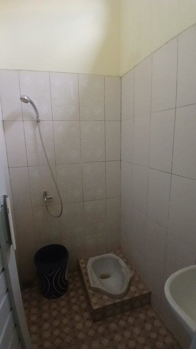 Evergraden's tweet photo. guys mau lempar kos tembalang ke bunderan undip cuma semenit

Kost Putri Pirli
Jl Prof Sudharto GG Bulusari 2 
900 rb/ bln min pembyran per 6 bln. https://t.co/yMi4gfHQEH