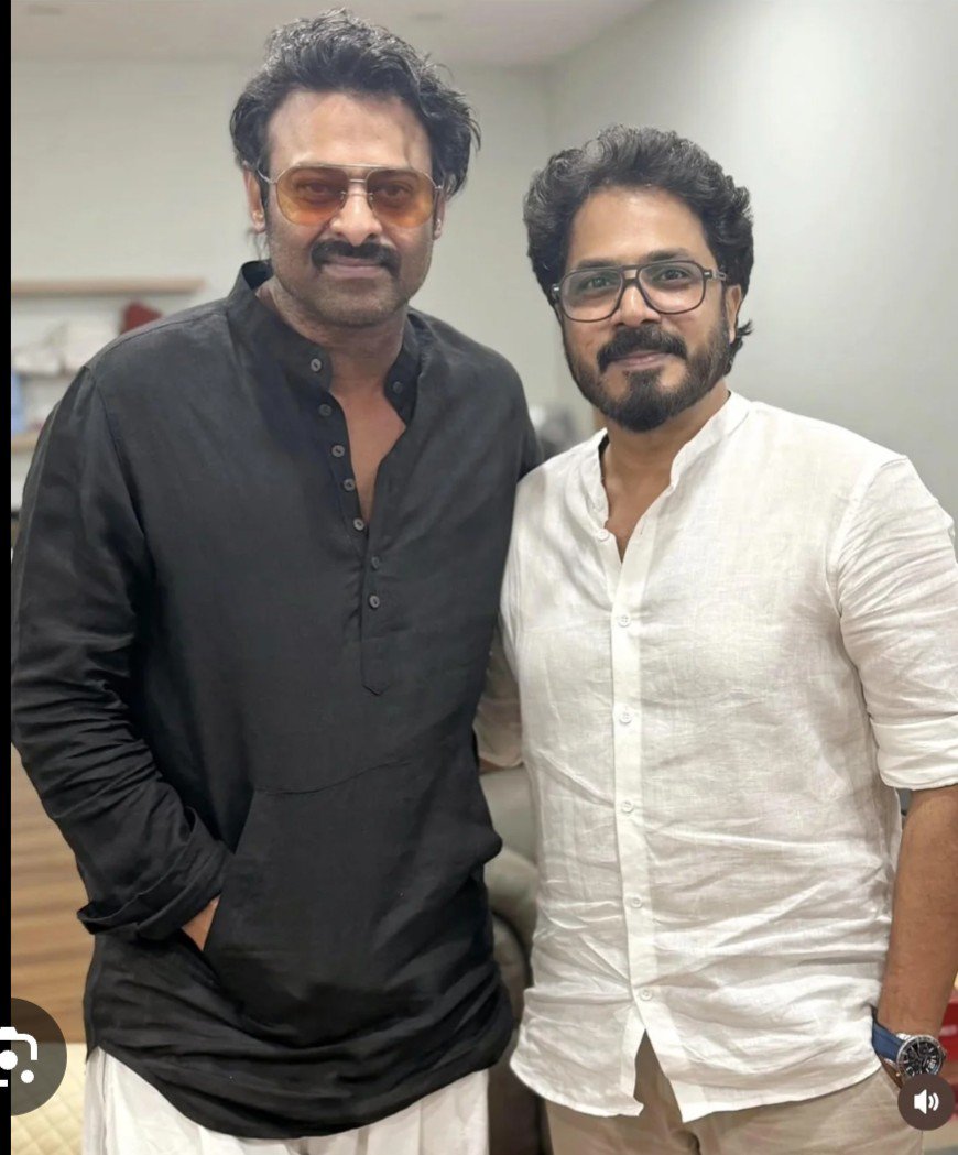 Sai_AlwaysMB's tweet photo. Me hero offline look vaste me fandom motham ucha posukuntaru miku enduku ra vere hero looks gurunchi me vodu chudu enta weak aipoyade body looks,hair 😢😭 https://t.co/ynktHifpQI