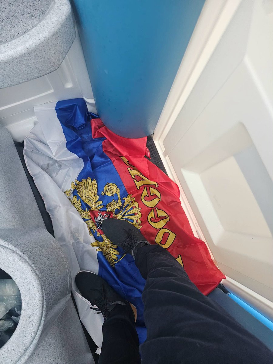 Stas33909559's tweet photo. В этом году на Празднике Моря в Клайпеде особое внимание организаторы решили уделить чистоте туалетов. https://t.co/gWhXPDS3r6