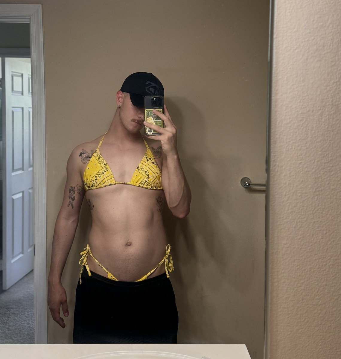 GAYQUEENMag's tweet photo. ICYMI: Here are a few of @mikesmooves's hottest X and Twitter photos. Hottest guy with a bikini body. #meninbikinis #guysinbikinis #bikini #gay #sexy https://t.co/zab6NsOIPz