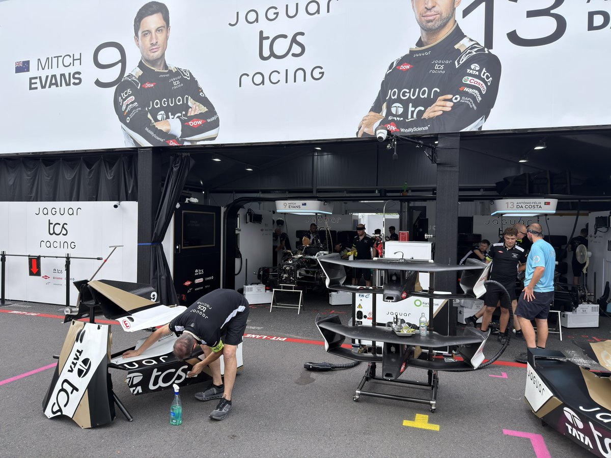 pontaton's tweet photo. ！！！！
#FEjp #TokyoEPrix🗼 https://t.co/Y37HIPeZjM