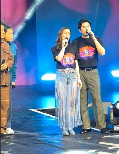 eyyyysieee's tweet photo. Sir Martin at Sir Gary ano yan hahaahahha 🤣 parang ako lang kapag tinitignan yung 2 

KIMPAU SHOWSTOPPER 

#KimPauAUSSIEmazingXP https://t.co/qq27Xhty3l