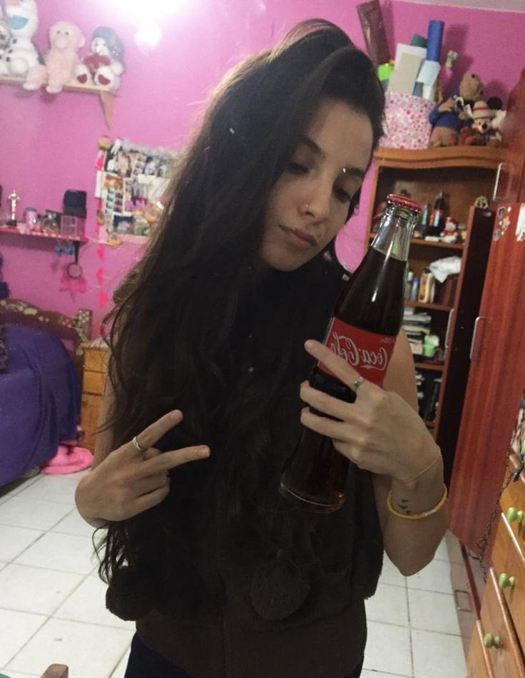 faithbrisa's tweet photo. hoy pelea ella y su máquina de estampar remeras 🫰🏻🫰🏻 https://t.co/1sdwHWHHJ5