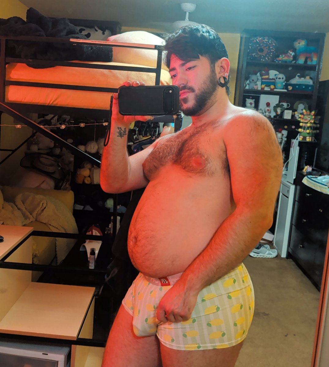 Galaxcotty's tweet photo. I need some 🍆  right now 😮‍💨

#gainer #grommr #latinoso https://t.co/HyGybIF2Hk