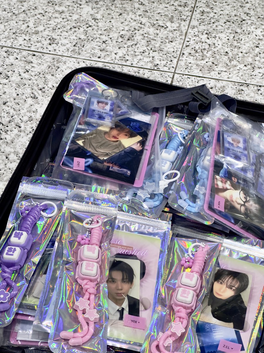 Ednan87's tweet photo. D-1 LET’S GOOO

will announce location later when we arrive the venue ☺️ see you!! 

#AHOF�   #아홉�   
#THE_FIRST_SPARK_IN_MANILA https://t.co/yWp19rN9SU