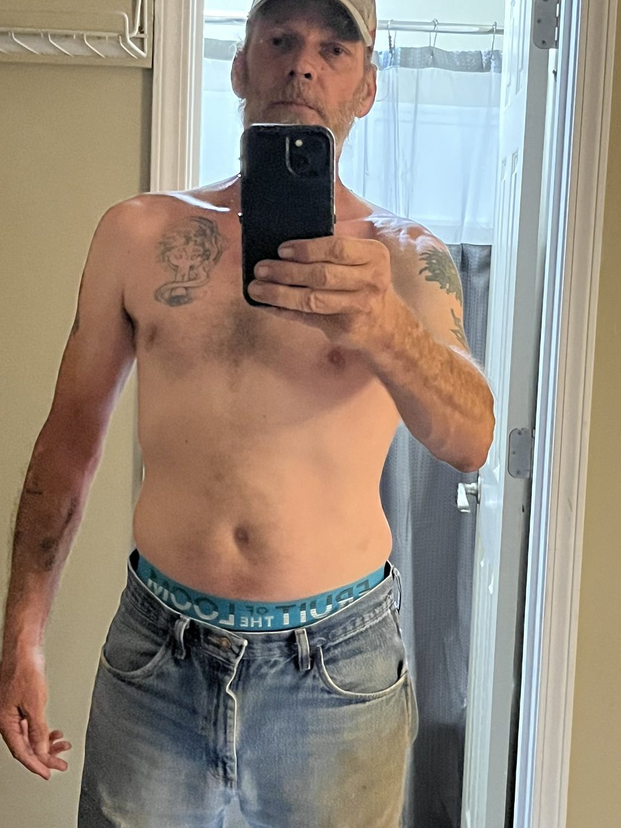 outlaw366's tweet photo. Here’s your reality 35 years of logging makes you look like this. No I’m no pretty boy or even good looking. Don’t care. Nobody real wants me anyway. But I’ve earned every single inch of what I have. I’ll die before  hand it away. To be with me you have to earn me. Can you? Realy https://t.co/MHAmpffh6A