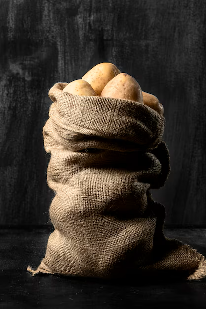 CharlieFarsbarn's tweet photo. @Neccccy A sack full of spuds https://t.co/pVl24qxvfV
