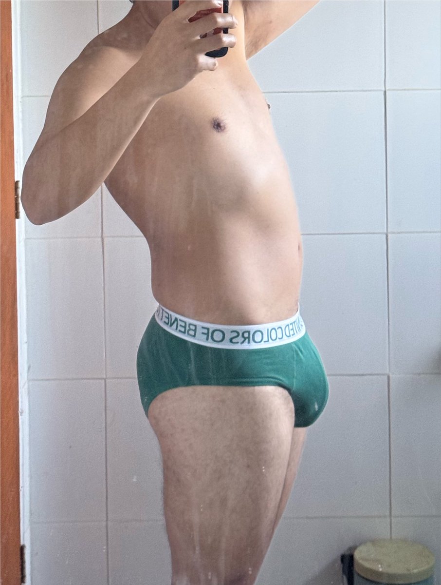 Rbottom20's tweet photo. qn preña en Chillán? 🧐 https://t.co/SsquCqn8Fs