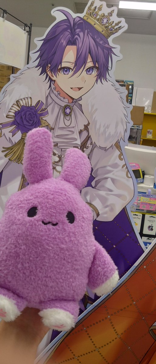egu_king's tweet photo. アニメイト(福岡天神PARCO)にあったから、もりうさちゃんと写真撮影！
 #すとぷり  #すとぷりライブ   #すとぷり10周年ライブ https://t.co/5tjfP4ngDi