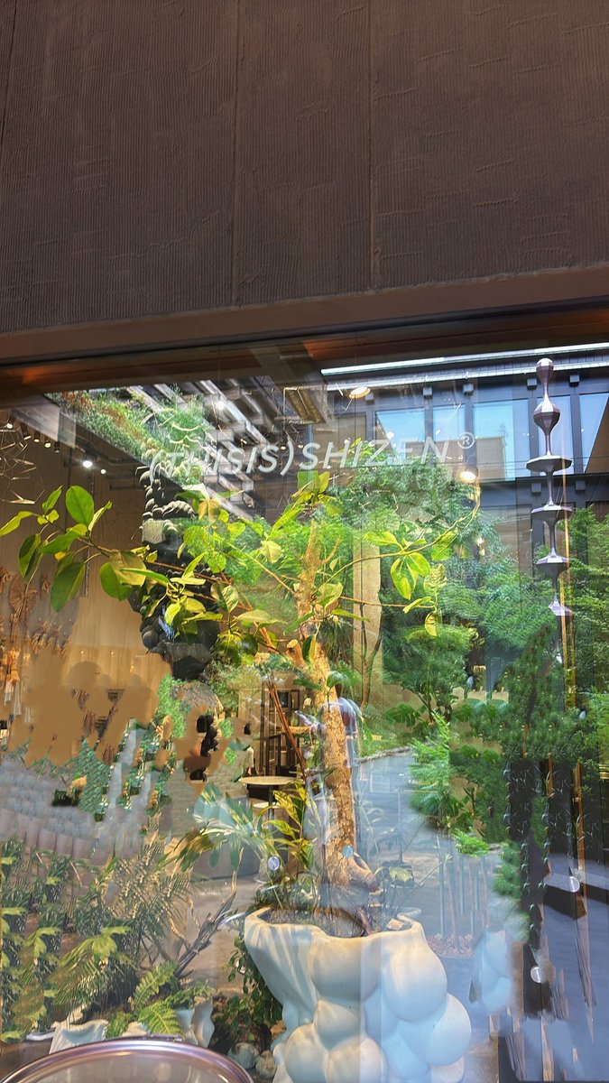 _li4rxx's tweet photo. お花の色が選べたから、白(黄色)と紫と水色( ú ·̫ ù )💛 https://t.co/DwX0etloTR