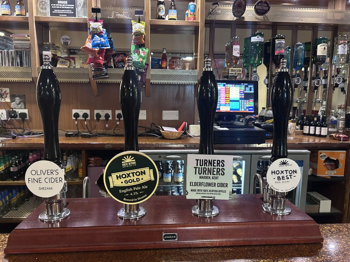 NLondonCAMRA's tweet photo. Great to see real ale and cider at The Mildmay Club, Stoke Newington. The first time since the mid 1990s! Available in The Member’s Bar. Enjoyed Great Beyond, Hoxton Best Bitter on a recent visit. #caskale #realale #realcider #stokenewington https://t.co/Dda9N52GAV