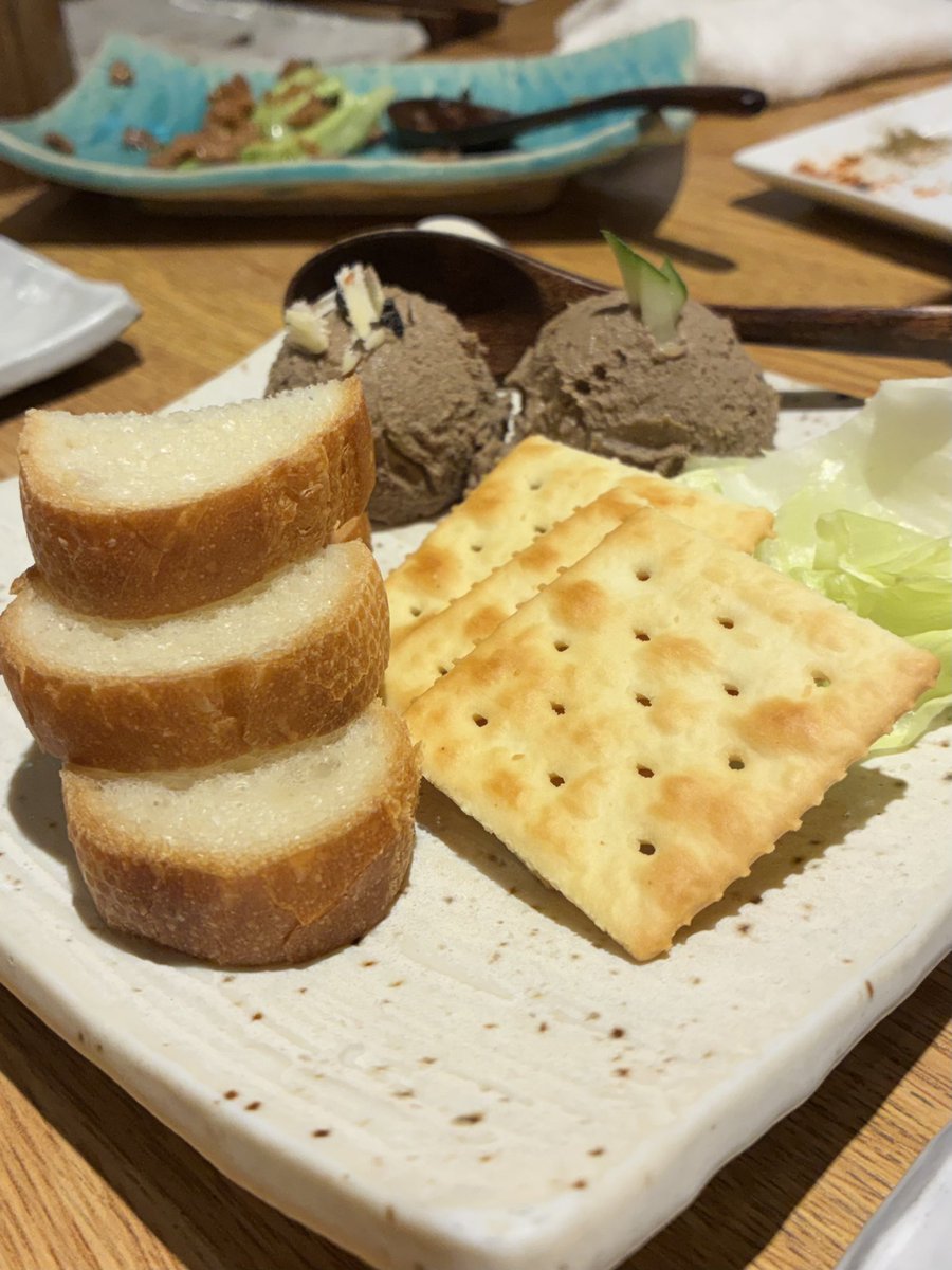 takeiteasy0807's tweet photo. はちまんさんのレバーペーストはレバーの濃厚な旨味が鼻から抜ける絶品よ。 https://t.co/X73mF0s67B
