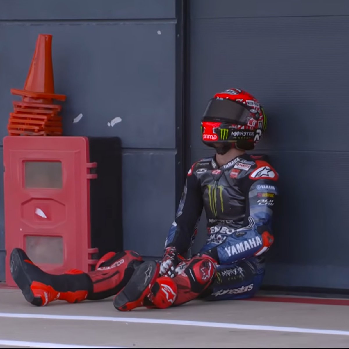 awkward_spud's tweet photo. I miss MotoGP https://t.co/F8XlusbAIA