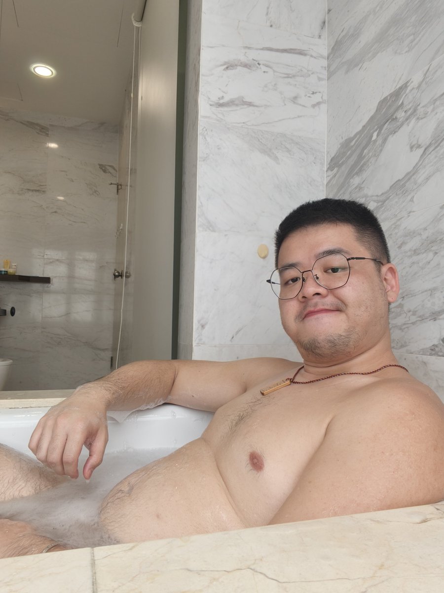tubbyteddy2991's tweet photo. Me time https://t.co/z95pM6pJkp