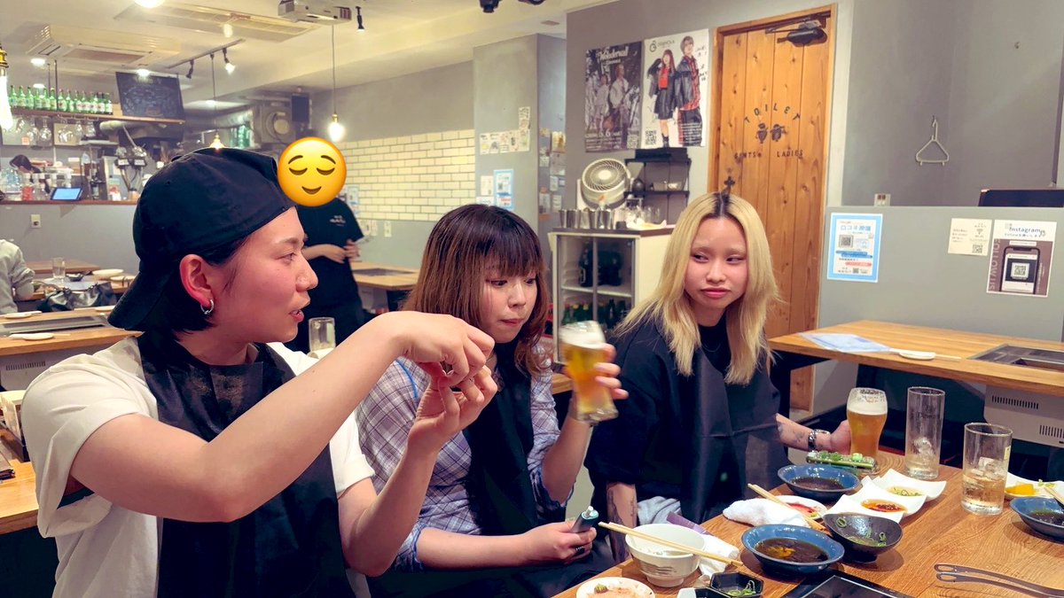 barCandle0's tweet photo. 7月25日(土)

昨夜もあっつい中皆様ご来店誠にありがとうございました🫠

本日19:00〜いけるところまで営業🌃
あずちゃん、りょうすけがお待ちしております🍉
天神祭ですね、当店毎年クーラーが壊れる日ですが今年こそは回避を祈りつつ、期待を込めて涼みにいらしてくださいね🧊 https://t.co/3CZjBBHQpA