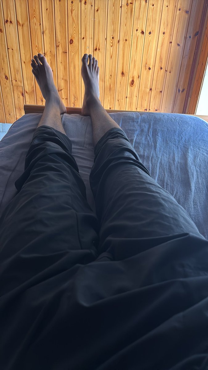 xAlphaboyx777's tweet photo. metti al tuo posto cane😈
@master_italiani #moneyslave #findom https://t.co/uGGYQFT10R