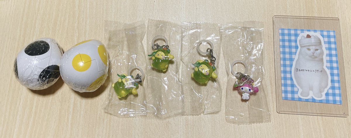 ame44227910's tweet photo. 交換希望▶︎スーパーマリオ　めじるしアクセサリー　ヨッシーコレクション　サンリオキャラクターズ　けろけろパーティめじるしアクセサリー

譲▷ヨッシー（黒）、（黄色）、ポムポムプリン3、マイメロ
求▶︎ヨッシー（水色）、クリスタルめじるしアクセサリーシナモン、→ https://t.co/GHUrYiaO6I
