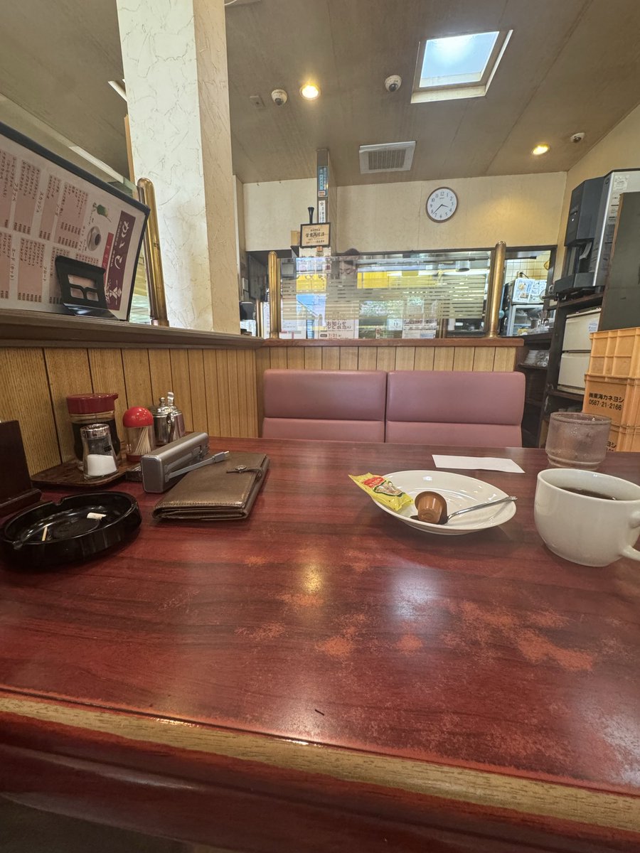 hc_ijl's tweet photo. 鍵無くして家に入れず。
かかしで待機w https://t.co/vcsOBxSs3P