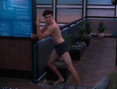 BBFeedsFairy's tweet photo. Angela just told Drew to take off his shirt and knock on Kamu's door, she is dying #bb28 https://t.co/Bfg1z3pSeU