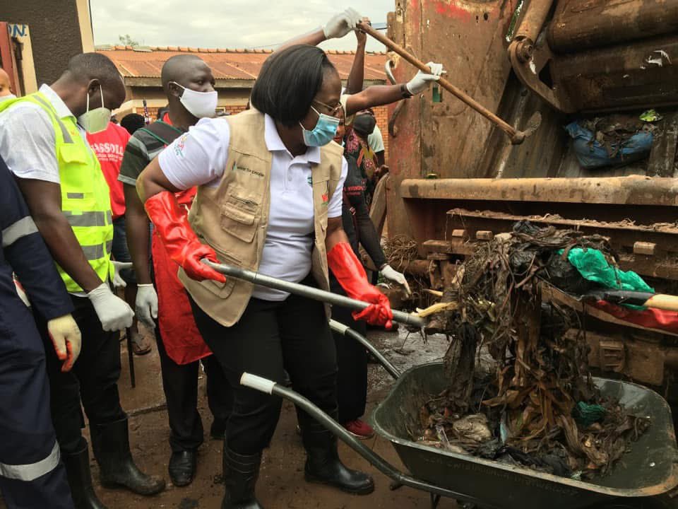kivumbi's tweet photo. My great friend, @dorothykisaka , the former Executive Director of Kampala Capital City Authority (@KCCAUG ), demonstrated visionary leadership when she championed the Weyonje Program, an initiative that mobilized citizens to clean Kampala every last Saturday of the month. It was a practical reminder that nation-building begins with personal responsibility and community participation.

Today, I am encouraged that Cabinet has seen the wisdom and value of this initiative by reviving and elevating it to the national level. This is a clear indication that good ideas, regardless of where they originate, can contribute to transforming our country when embraced by leaders and citizens alike.

As Uganda continues its journey towards social and economic transformation, we must remember that development is not only measured by roads, industries, and buildings, but also by the cleanliness of our communities, the protection of our environment, and the willingness of citizens to actively participate in improving their surroundings.

I commend Madam Dorothy Kisaka for her foresight and dedication. I also recognize the @BugandaKingdom_  for preserving and promoting the spirit of Bulungi Bwansi, and the Government of Rwanda for demonstrating the power of community service through similar initiatives. Their examples remind us that a clean nation is a reflection of a disciplined, patriotic, and united people.

Let us all embrace the spirit of Bulungi Bwansi. The responsibility of building a better Uganda does not belong to government alone—it belongs to each one of us. Together, we can create cleaner cities, healthier communities, and a stronger nation for future generations.

For God and My Country.

Dr. Kivumbi Earnest Benjamin, L.H.D (Hon.)
