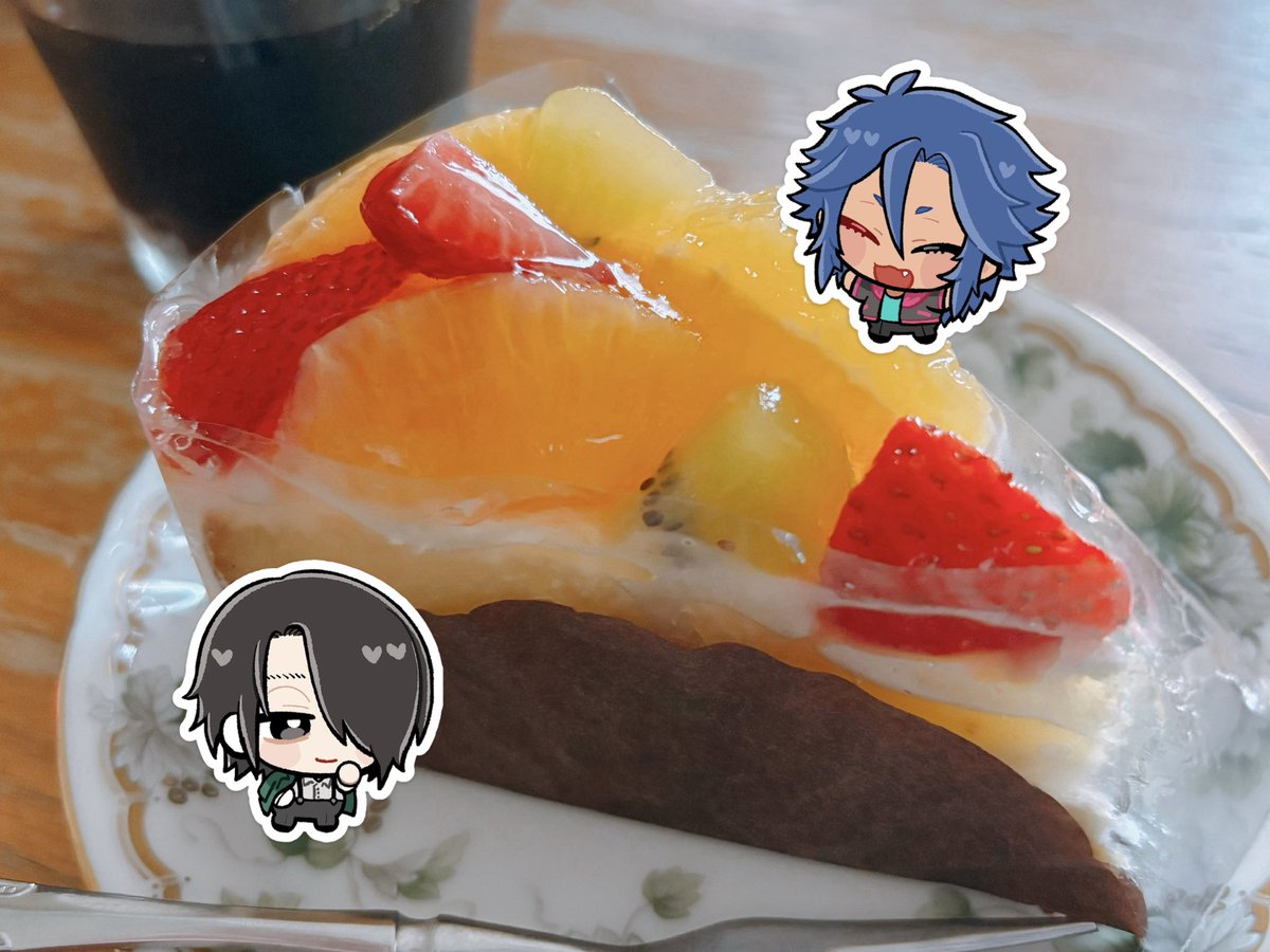 maneki01's tweet photo. おやつに母の誕生日ケーキを食べたのであった https://t.co/v12yU9EH1L