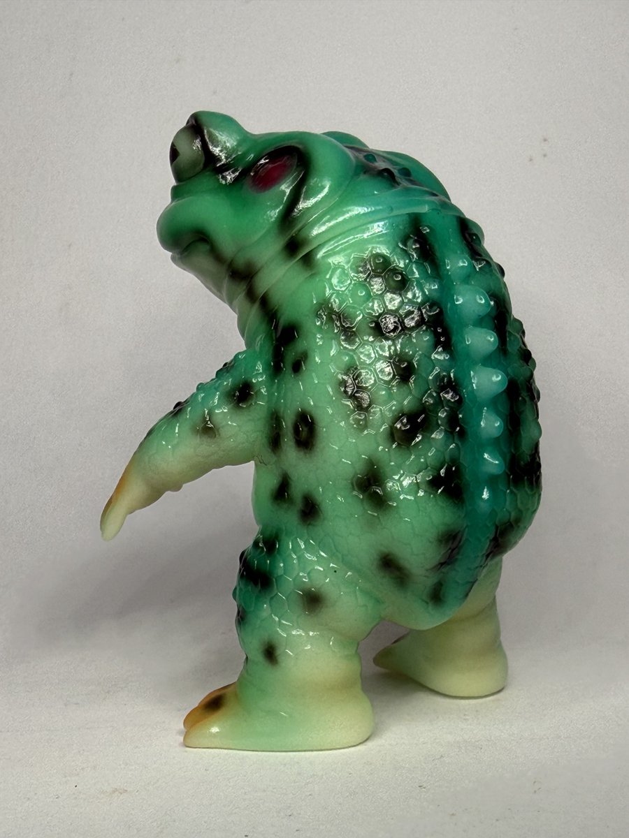 ワンフェス2026夏 ピコピコ販売品 ケロンガ 蓄光 MAXTOYブース 3-14-01