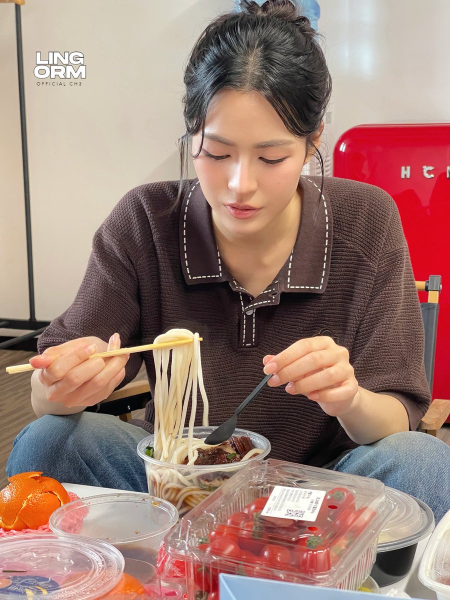LingOrmCH3's tweet photo. วันนี้พิตี๋จะมา Look ไหนน้าาาา 

LINGLING X KUSTIE BRAND 
#LinglingKwongXKustieBrand
#KustieXlinglingkwong
#หลิงหลิงคอง #LinglingKwong https://t.co/40d4rpg69L