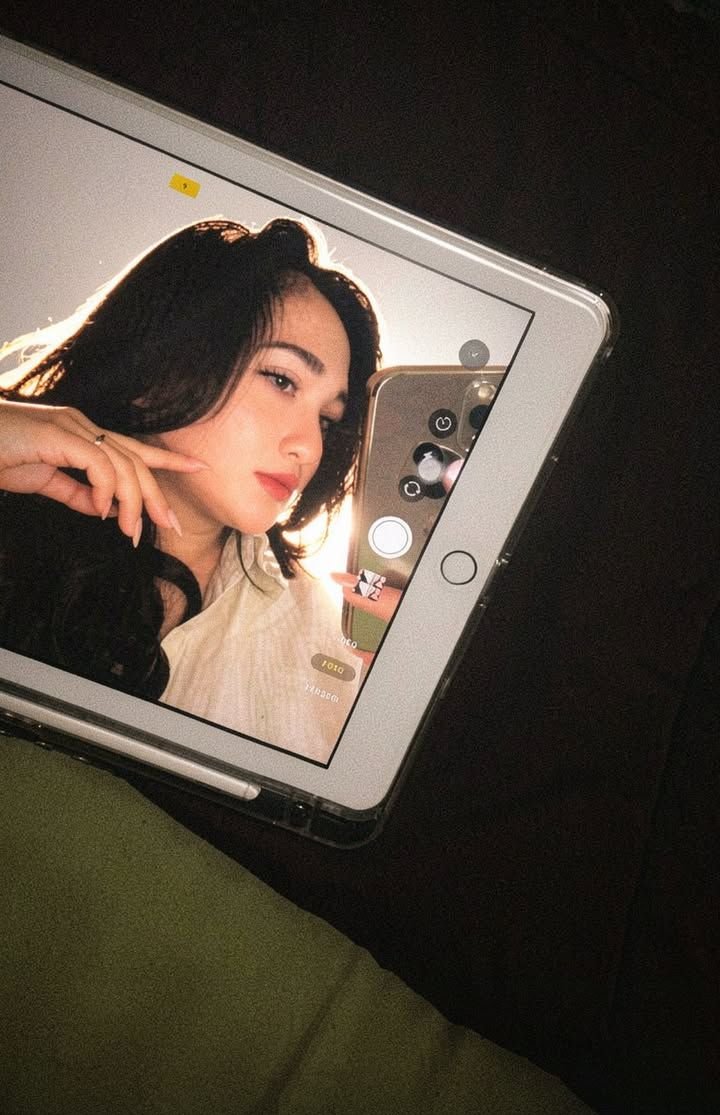 della_081098's tweet photo. Aku kangen, tapi aku gak bisa memilikinya. https://t.co/Ejd30PIh3X