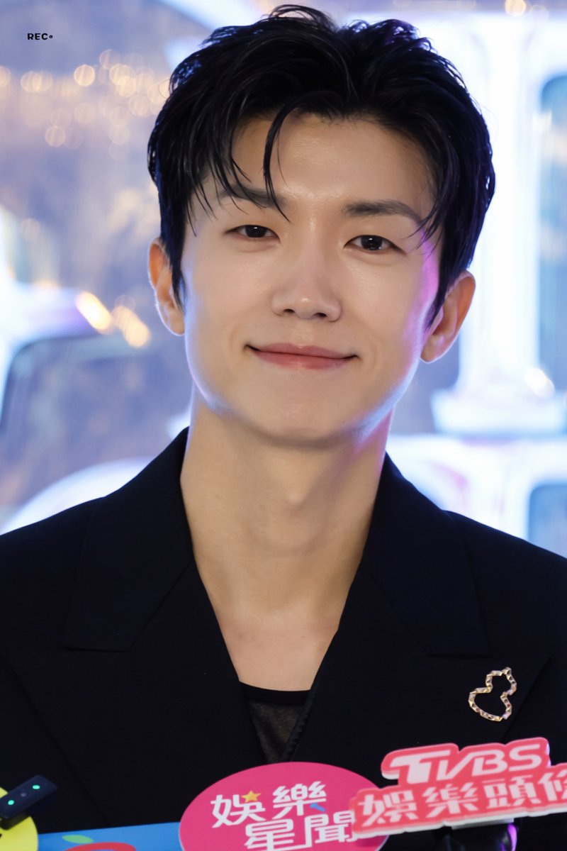 REC_happiness's tweet photo. 260724 微风南山

🖤유죄인간 네컷🖤

#장우영 #JangWooyoung 
#우영 #WOOYOUNG 
#ウヨン #張祐榮 https://t.co/ILKs89n43b