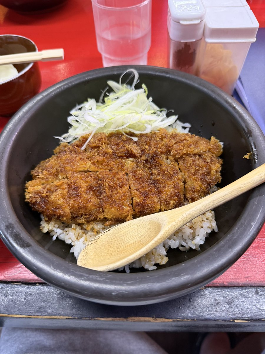 LinBooh's tweet photo. ふりだしや
ここのソースカツ丼最高すぎ🥰 https://t.co/vMakRY07mN
