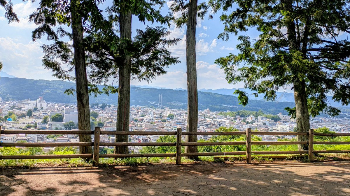 milestone_ccb's tweet photo. 本日も秩父は35℃を超える猛暑(朝の時点で予想最高気温38℃、15時現在36℃)となっています🌡️
上記の理由により、本日は臨時休業となっております。(事前のお知らせができず申し訳ありません💦)
7/26(日)は、芦ヶ久保小学校で開催されるイベントに出店いたします🐱
(詳細は2、3枚目の画像参照) https://t.co/tgTFmBFjrP