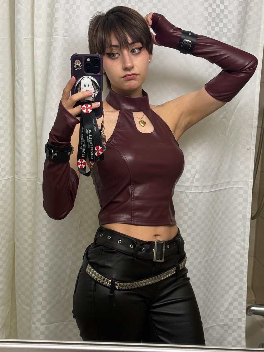 puppyb0yinh3at's tweet photo. she is such pit porn and belly button porn I am feral https://t.co/gazwtRdFwW