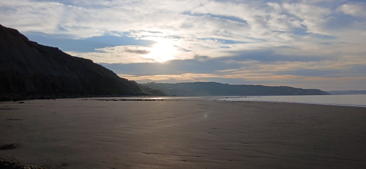 AlistairFergu11's tweet photo. On hols, quick check if Cayton Bay near Scarborough last night brings 1 bag. #litterpicking #litterfree #ReportingLitter #keepbritaintidy #LeaveNoTrace #Dontbeatosser #Dumbdumpers #MakeADifference
#LoveWhereYouLive #OneMillionBags https://t.co/ZtTr89QWXH