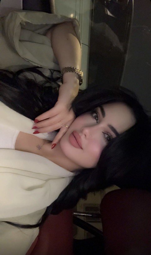 Anspsks's tweet photo. اسوي لك اختبار بسيط بوبي اكتشف فيه انت رجال ولا فيك عرق دياثه 🫦 https://t.co/y4SJCLb5Le